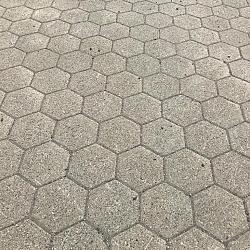 2000m2 Hexagon klinkers, betonklinkers, keiformaat, 8cm dik, grijs