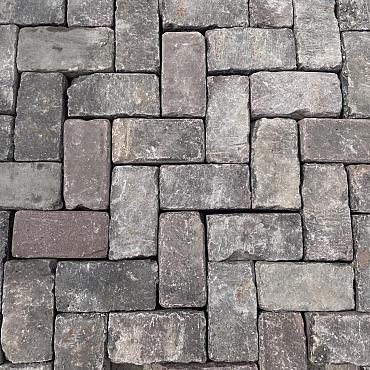 V102, Oude Gebakken Klinkers, Keiformaat, Genuanceerd ob