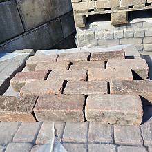 P030, Oude Gebakken Klinkers, Platkeiformaat, Rood-Paars